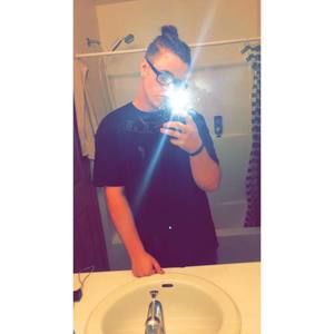 Meet your Posher, Ely